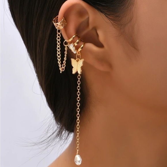 GOLD 3/$30 1pc Butterfly & Chain Ear Cuff - Picture 1 of 3
